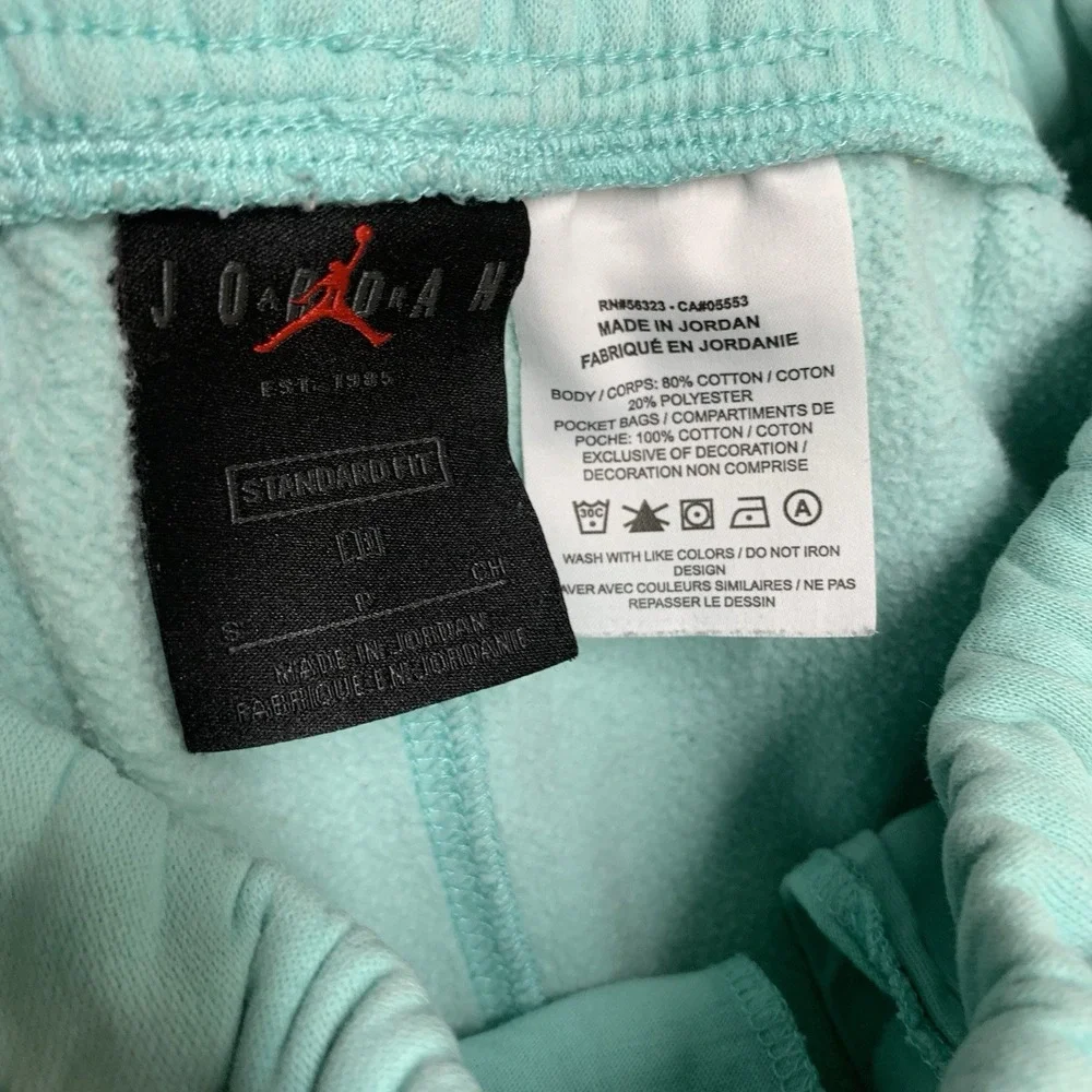 Jordan Nike Sweat Short Mens Sz S Green‎  Purple Jumpman Logo 8 inseam Pockets
